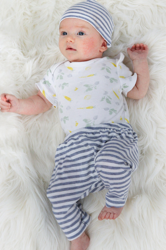 Baby Pants &amp; Hat - Newborn Set | White With Grey Stripe